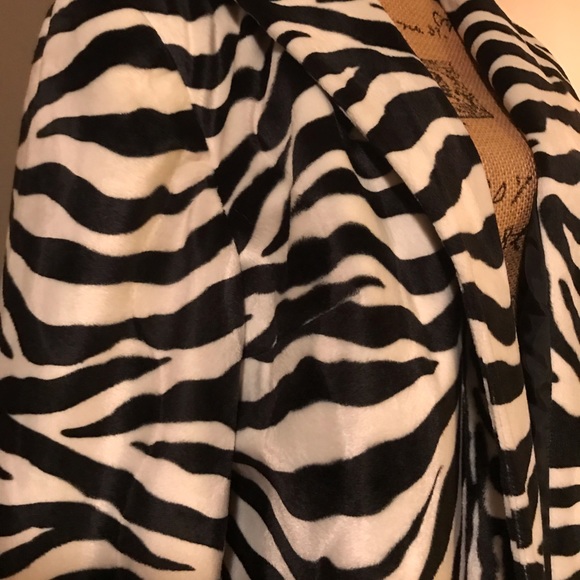 Zebra Jacket - Picture 6 of 8